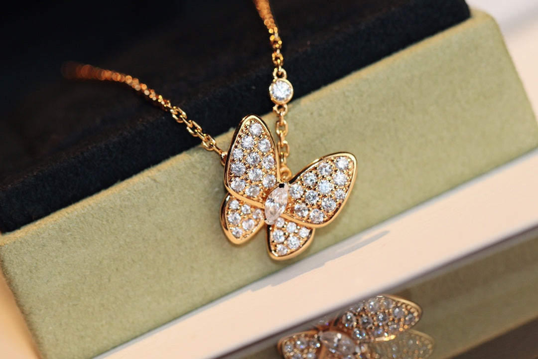 ˇGilded EraˇBUTTERFLY DIAMOND NECKLACE
