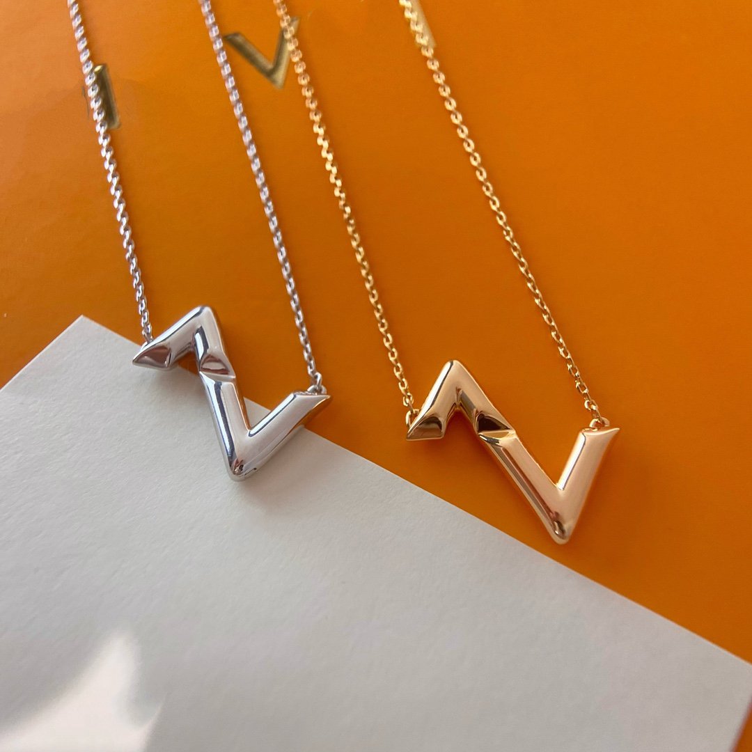 ˇGilded EraˇVOLTE UPSIDE DOWN NECKLACE