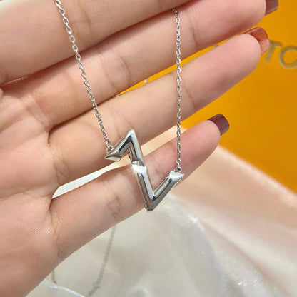 ˇGilded EraˇVOLTE UPSIDE DOWN NECKLACE
