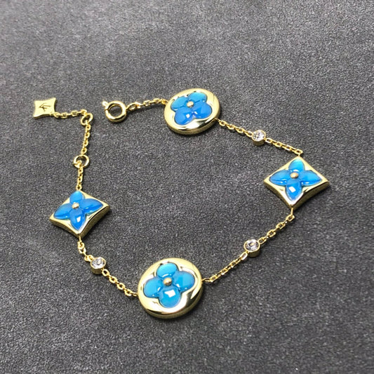 ˇGilded EraˇSTAR AND SUN TURQUOISE 4 MOTIFS 3 DIAMONDS