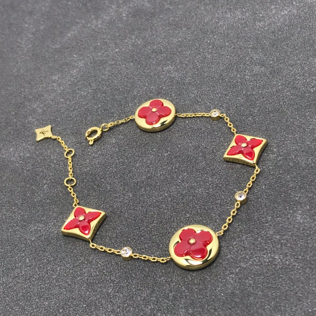 ˇGilded EraˇSTAR AND SUN CARNELIAN 4 MOTIFS 3 DIAMONDS