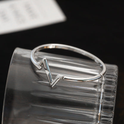 ˇGilded EraˇVOLTE UPSITE DOWN BRACELET