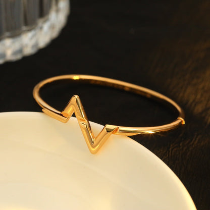 ˇGilded EraˇVOLTE UPSITE DOWN BRACELET