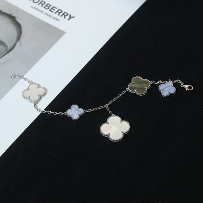 ˇGilded EraˇCLOVER BRACELET 5 MOTIFS MOP CHALCEDONY SILVER