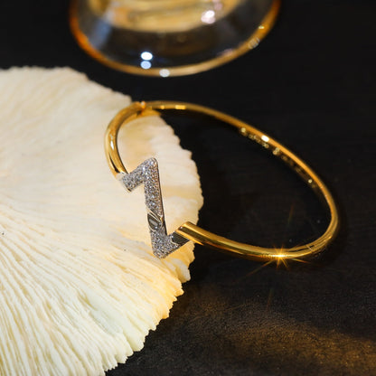 ˇGilded EraˇVOLTE UPSITE DOWN GOLD DIAMOND BRACELET