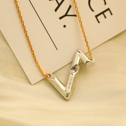 ˇGilded EraˇVOLT SILVER DIAMOND PEDANT NECKLACE