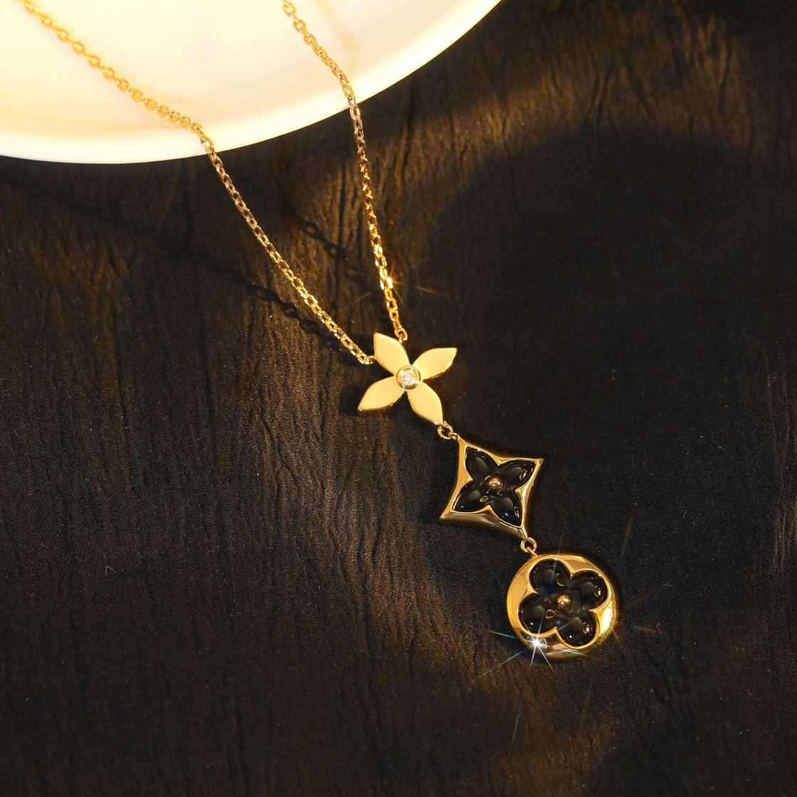 ˇGilded EraˇSTAR AND SUN ONYX PINK GOLD NECKLACE