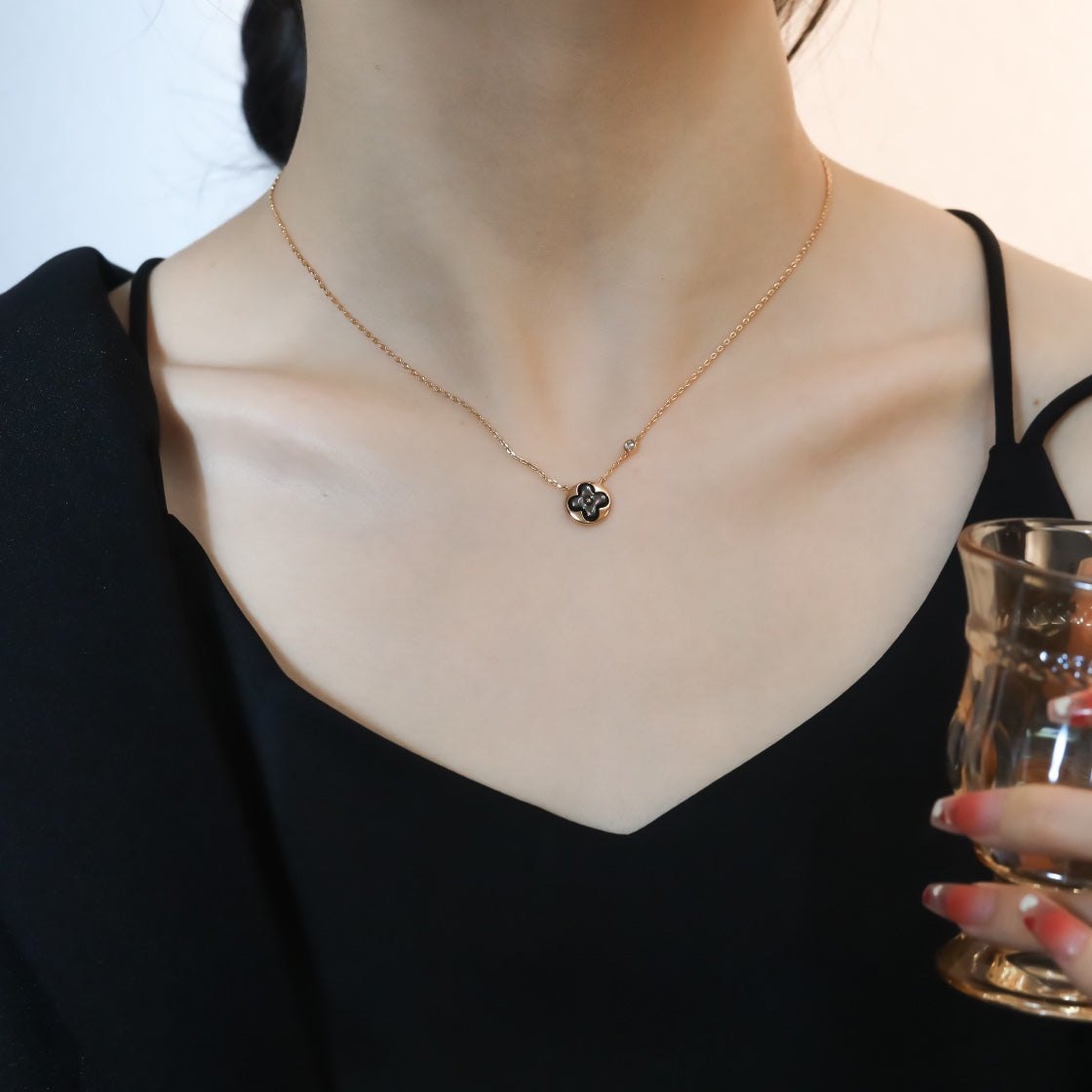 ˇGilded EraˇSUN PEDANT PINK GOLD 1 DIAMOND NECKLACE
