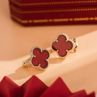 ˇGilded EraˇCLOVER MEDIUM 1 MOTIFS CARNELIAN  EARRINGS