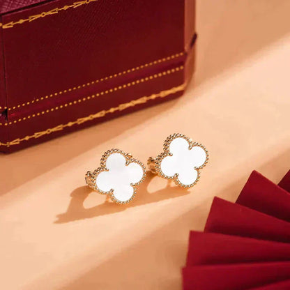 ˇGilded EraˇCLOVER MEDIUM 1 MOTIFS  WHITE MOP STUD EARRINGS