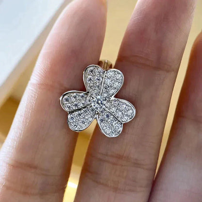 ˇGilded EraˇCLOVER COMOS DIAMOND EARRINGS SILVER
