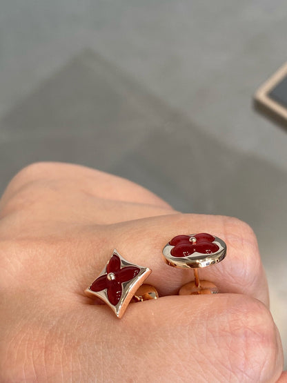 ˇGilded EraˇSTAR AND SUN PINK GOLD CARNELIAN STUD EARRINGS