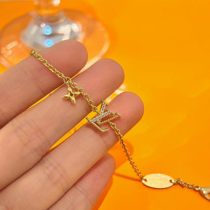 ˇGilded EraˇLOGO STAR MOTIF GOLD BRACELET