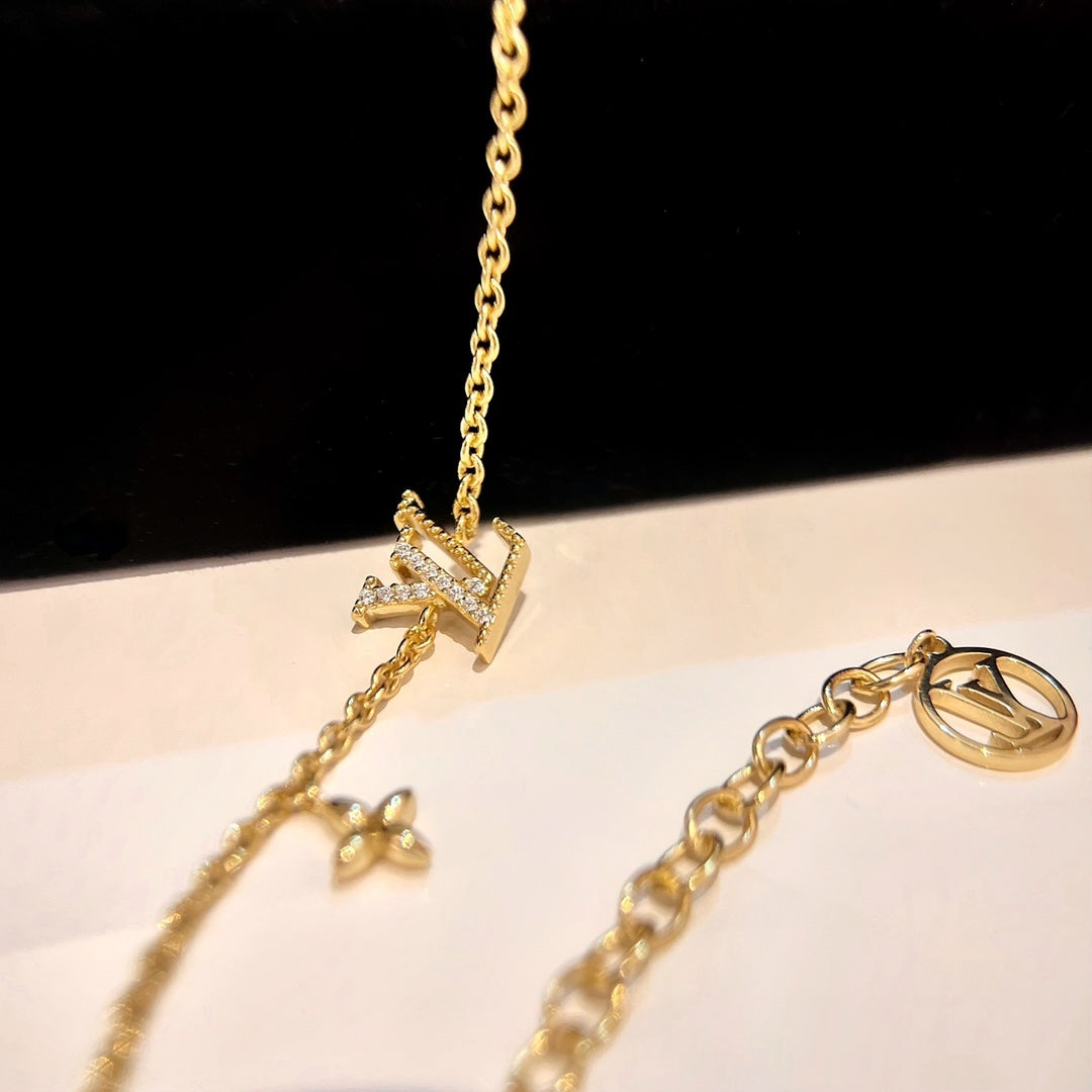 ˇGilded EraˇLOGO STAR MOTIF GOLD BRACELET