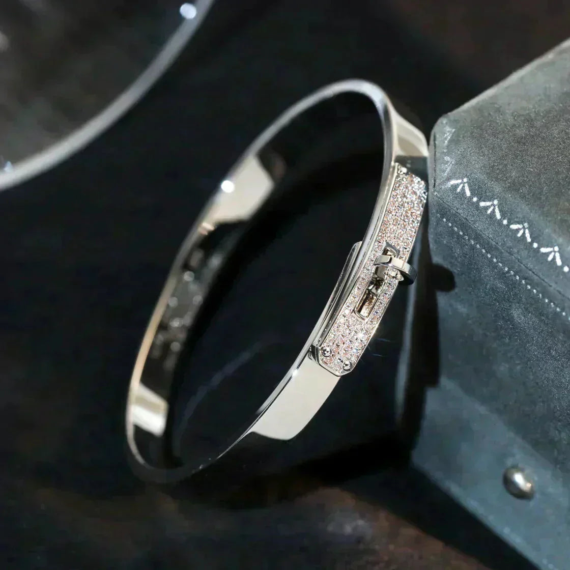 ˇGilded EraˇKELLY SILVER DIAMOND BRACELET