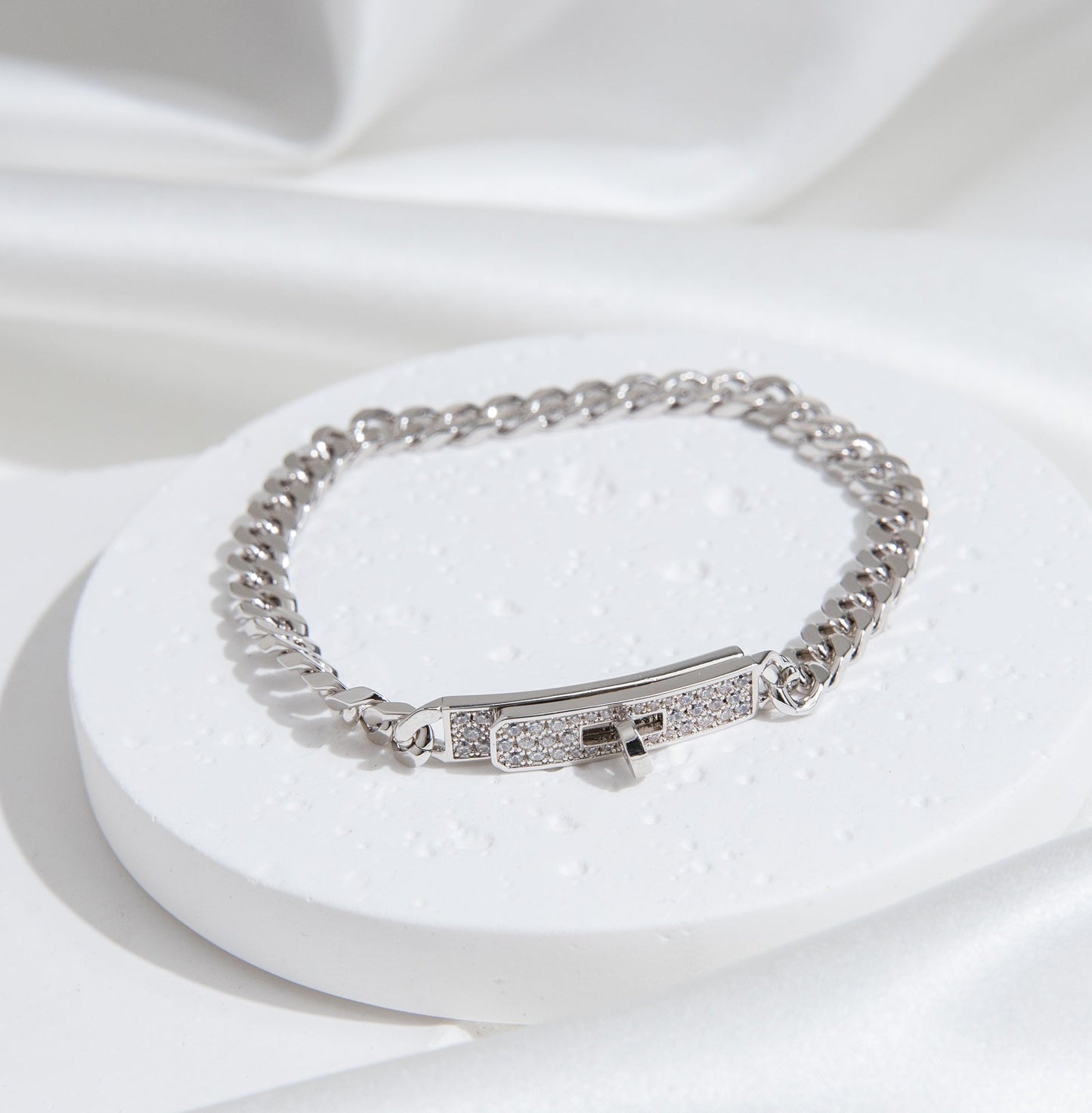 ˇGilded EraˇKELLY CHAIN SILVER DIAMOND BRACELET