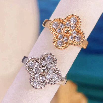 ˇGilded EraˇCLOVER DIAMOND RING