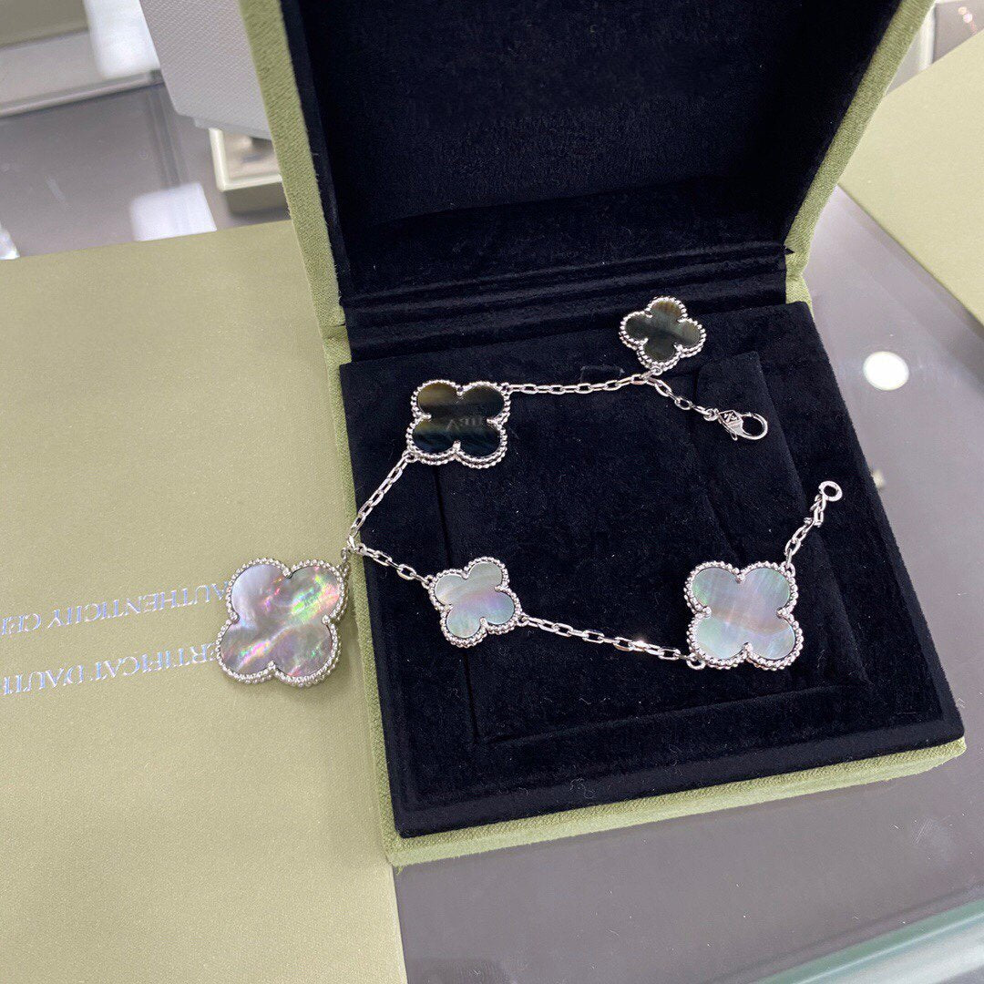 ˇGilded EraˇCLOVER 5 MOTIFS SIVLER DARK MOP BRACELET