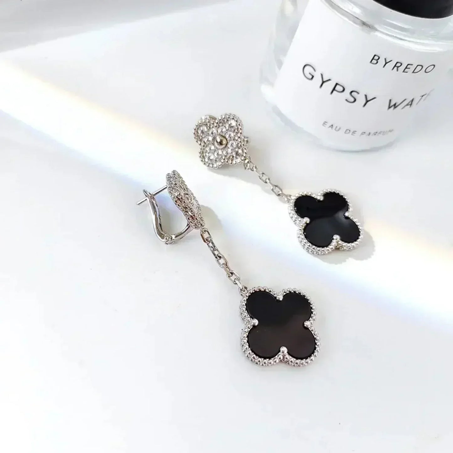 ˇGilded EraˇCLOVER 2 MOTIFS  DIAMOND ONYX EARRINGS SILVER