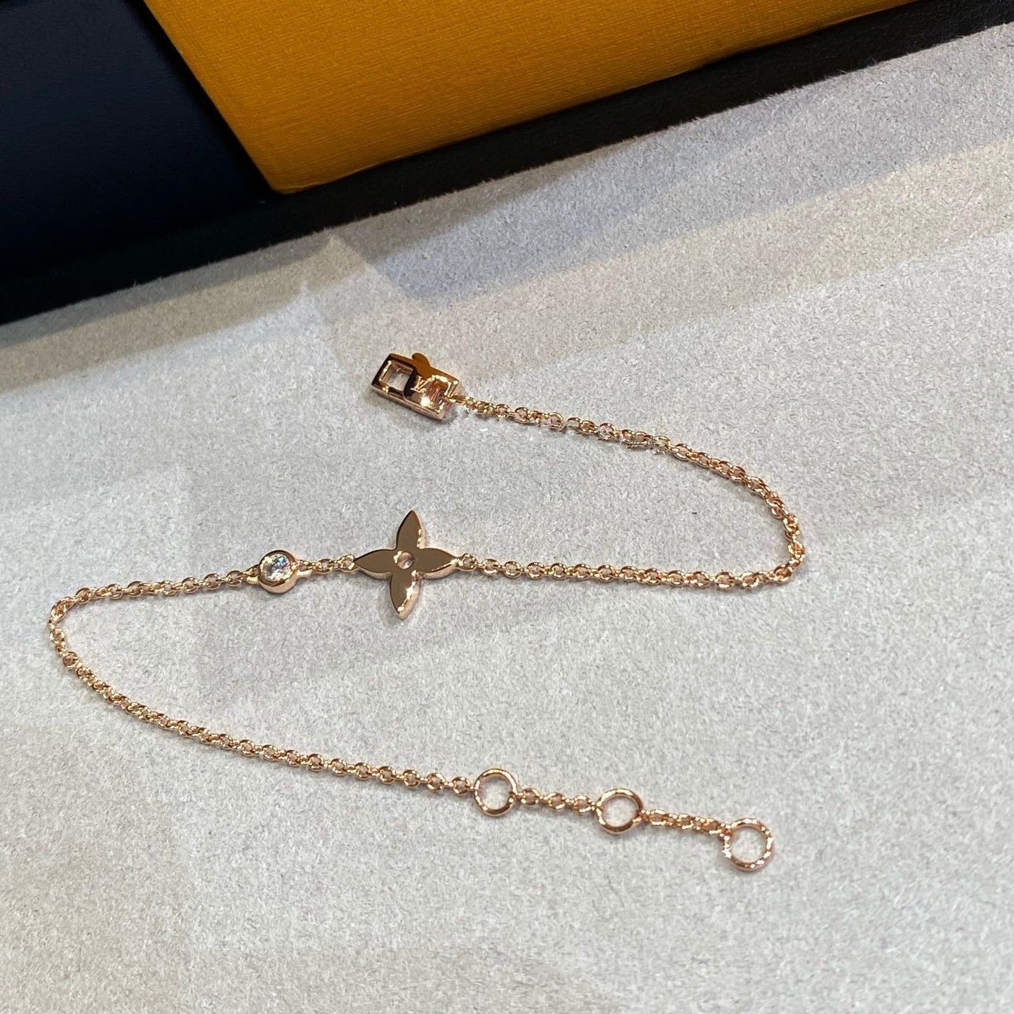 ˇGilded EraˇSTAR DIAMOND PINK GOLD BRACELET