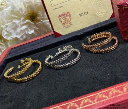ˇGilded EraˇCLASH LARGE HOOP EARRINGS