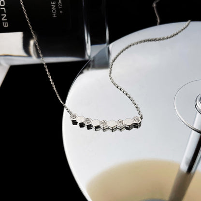ˇGilded EraˇBEE MY LOVE DIAMOND NECKLACE