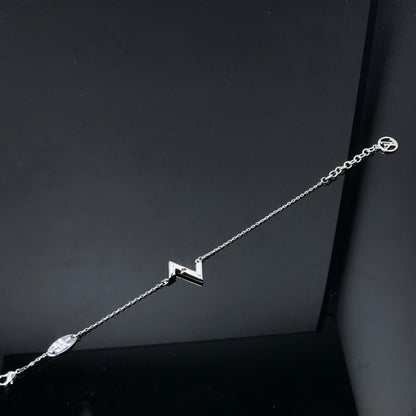 ˇGilded EraˇVOLT LV LOGO BRACELET