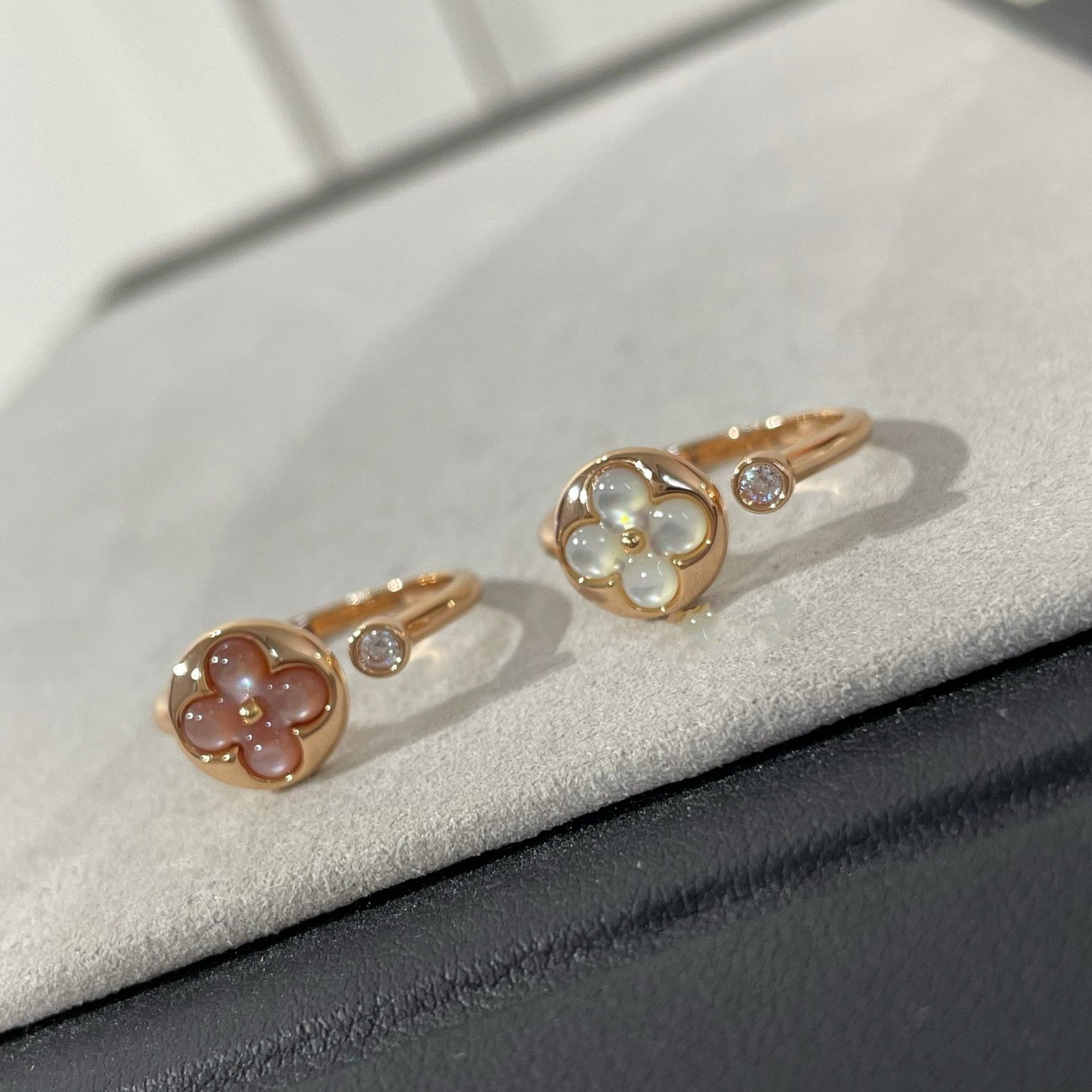 ˇGilded EraˇSUN 1 DIAMOND PINK MOP RING