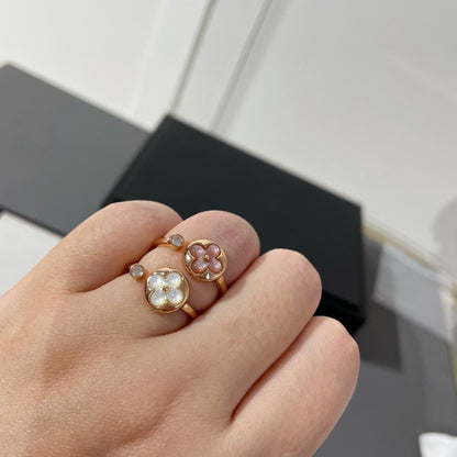 ˇGilded EraˇSUN 1 DIAMOND PINK MOP RING