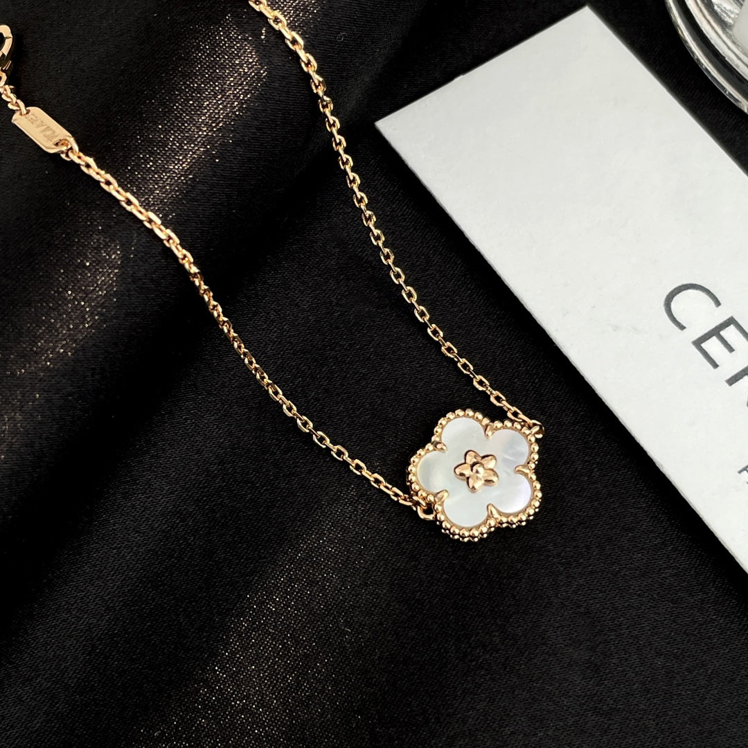 ˇGilded EraˇLUCKY SPRING ROSE GOLD MOP BRACELET