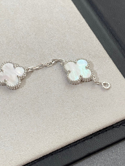 ˇGilded EraˇCLOVER SILVER MOP 5 MOTIF BRACELET