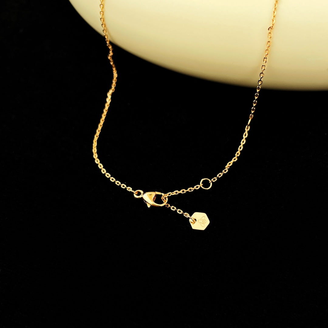 ˇGilded EraˇBEE MINI PEDANT DIAMOND NECKLACE