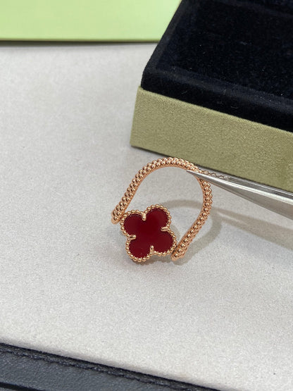 ˇGilded EraˇCLOVER RIVERSIBLE ROSE GOLD RING