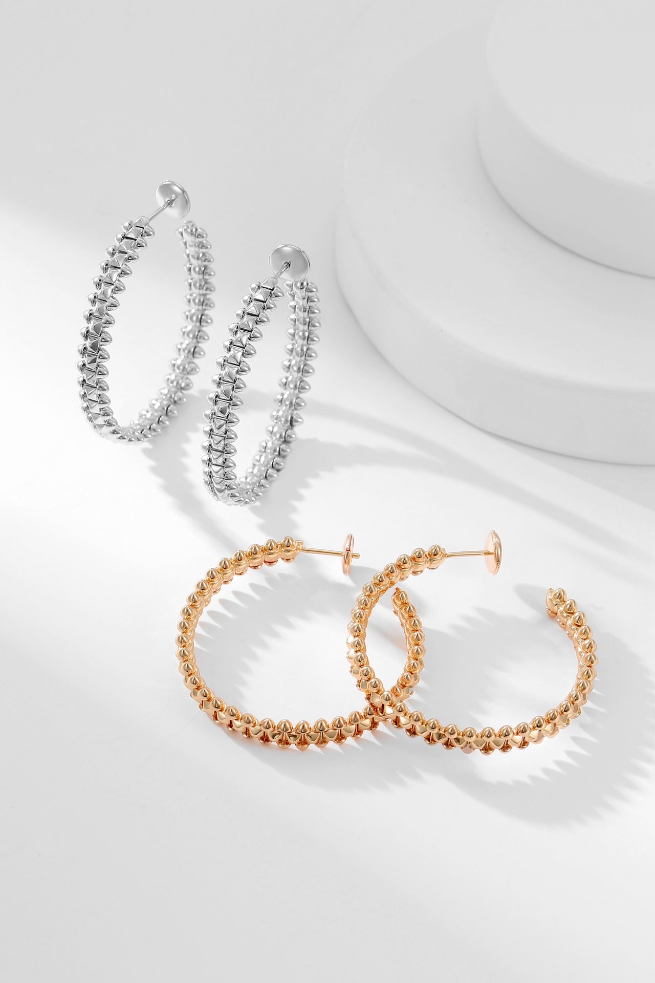 ˇGilded EraˇCLASH HOOP EARRINGS
