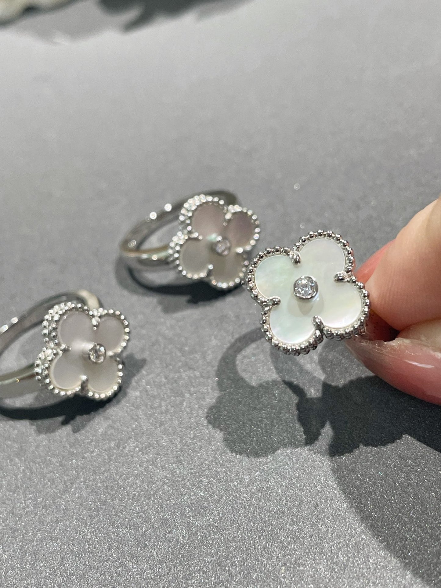 ˇGilded EraˇCLOVER SILVER MOP DIAMOND RING