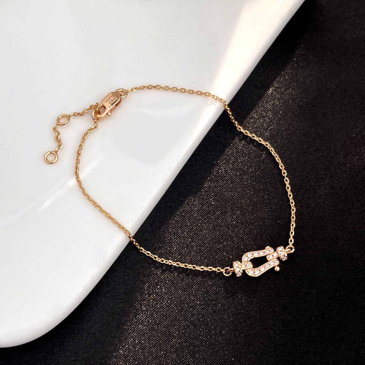 ˇGilded EraˇFORCE 10 FULL DIAMOND BUCKLE CHAIN LINK MINI MODEL