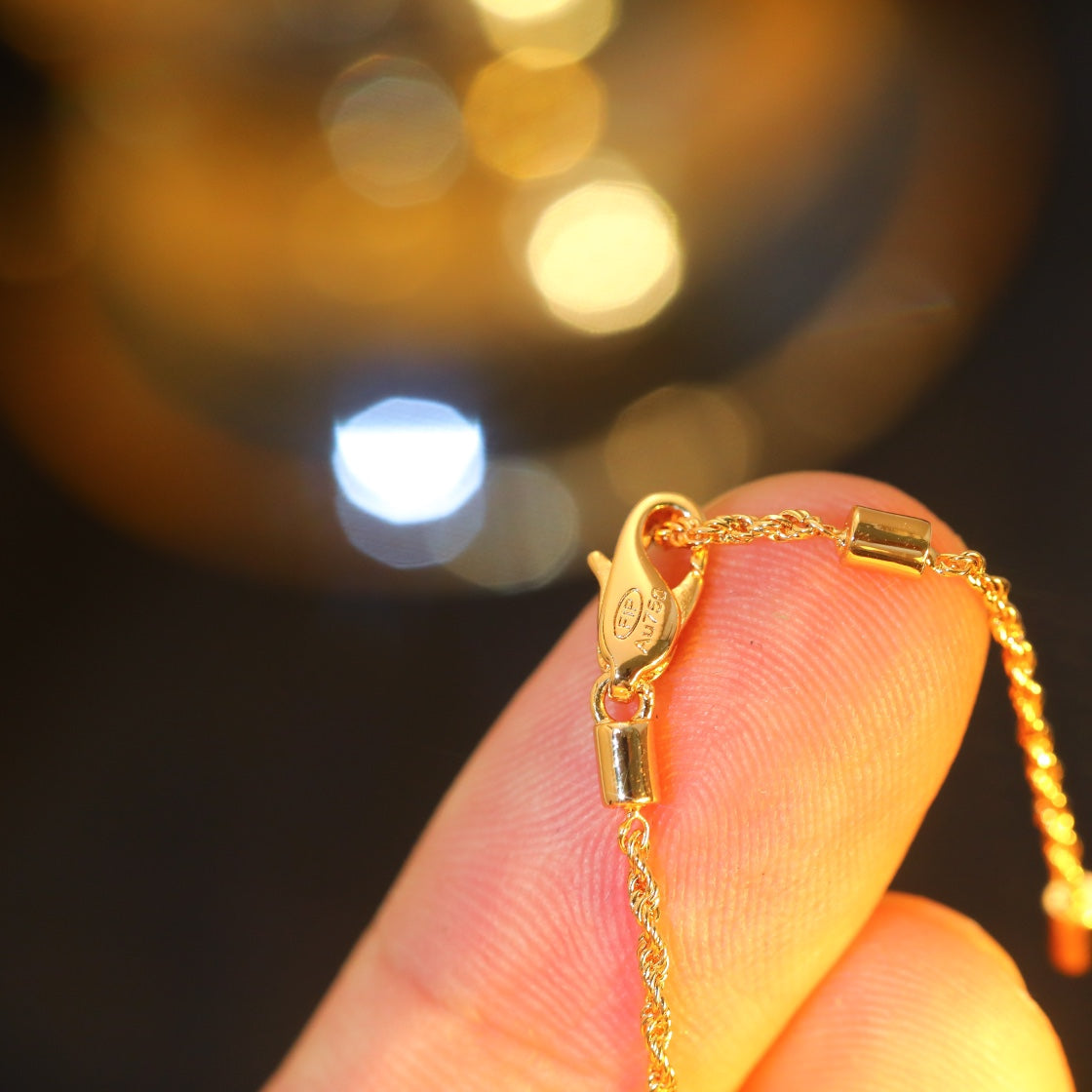 ˇGilded EraˇFORCE 10 DIAMOND SILVER NECKLACE MINI MODEL