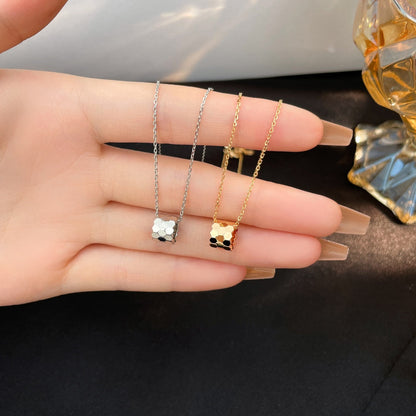 ˇGilded EraˇBEE MINI NECKLACE