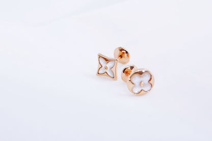 ˇGilded EraˇSTAR AND SUN PINK GOLD MOP STUD EARRINGS