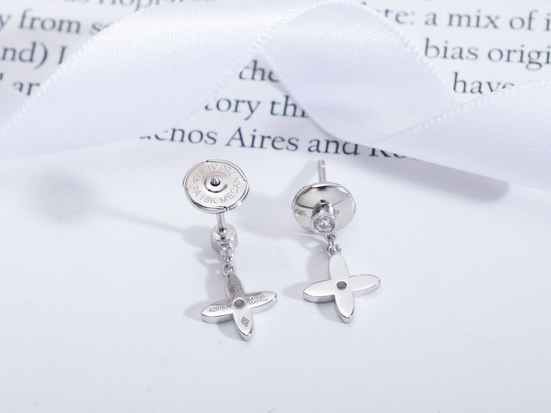 ˇGilded EraˇVIDYLLE SILVER DIAMOND MINI DROP EARRINGS