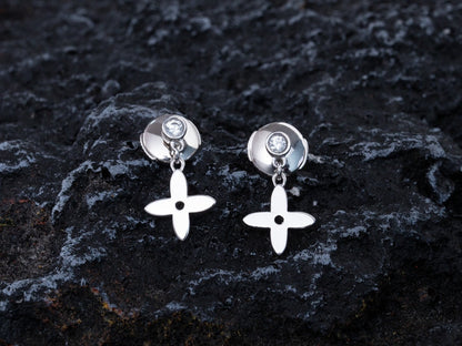 ˇGilded EraˇVIDYLLE SILVER DIAMOND MINI DROP EARRINGS