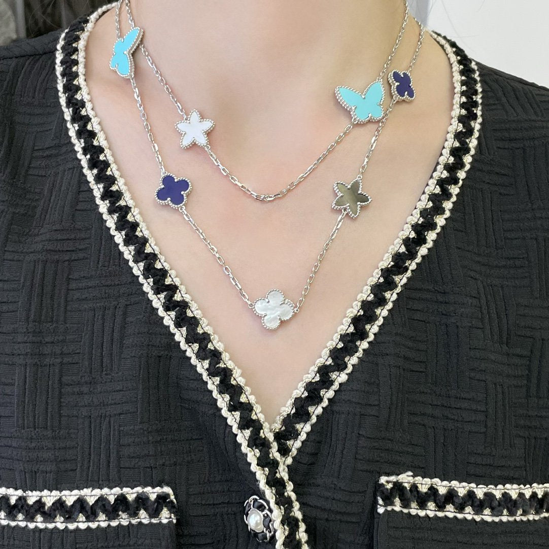 ˇGilded EraˇLUCKY CLOVER SILVER 11 MOTIF NECKLACE