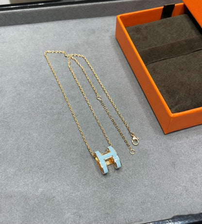 ˇGilded EraˇPOP H SKY BLUE NECKLACE
