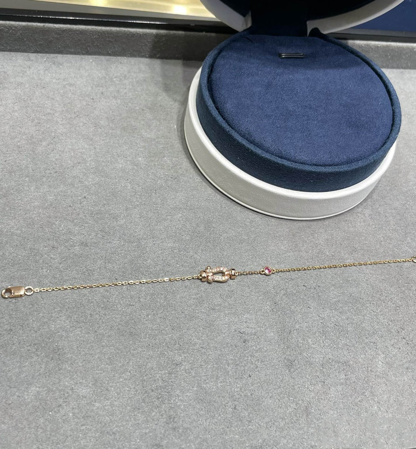 ˇGilded EraˇFORCE 10 DIAMOND CHAIN LINK PINK GOLD BRACELET