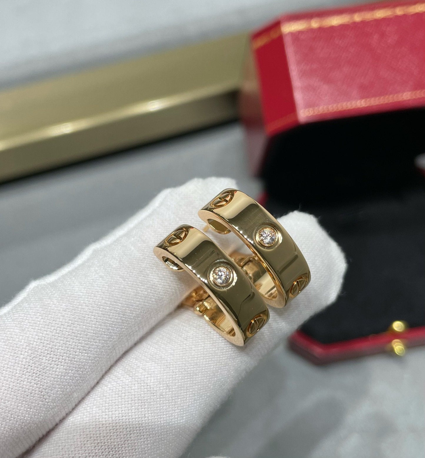 ˇGilded EraˇLOVE 5.5MM 1 DIAMOND EARRINGS