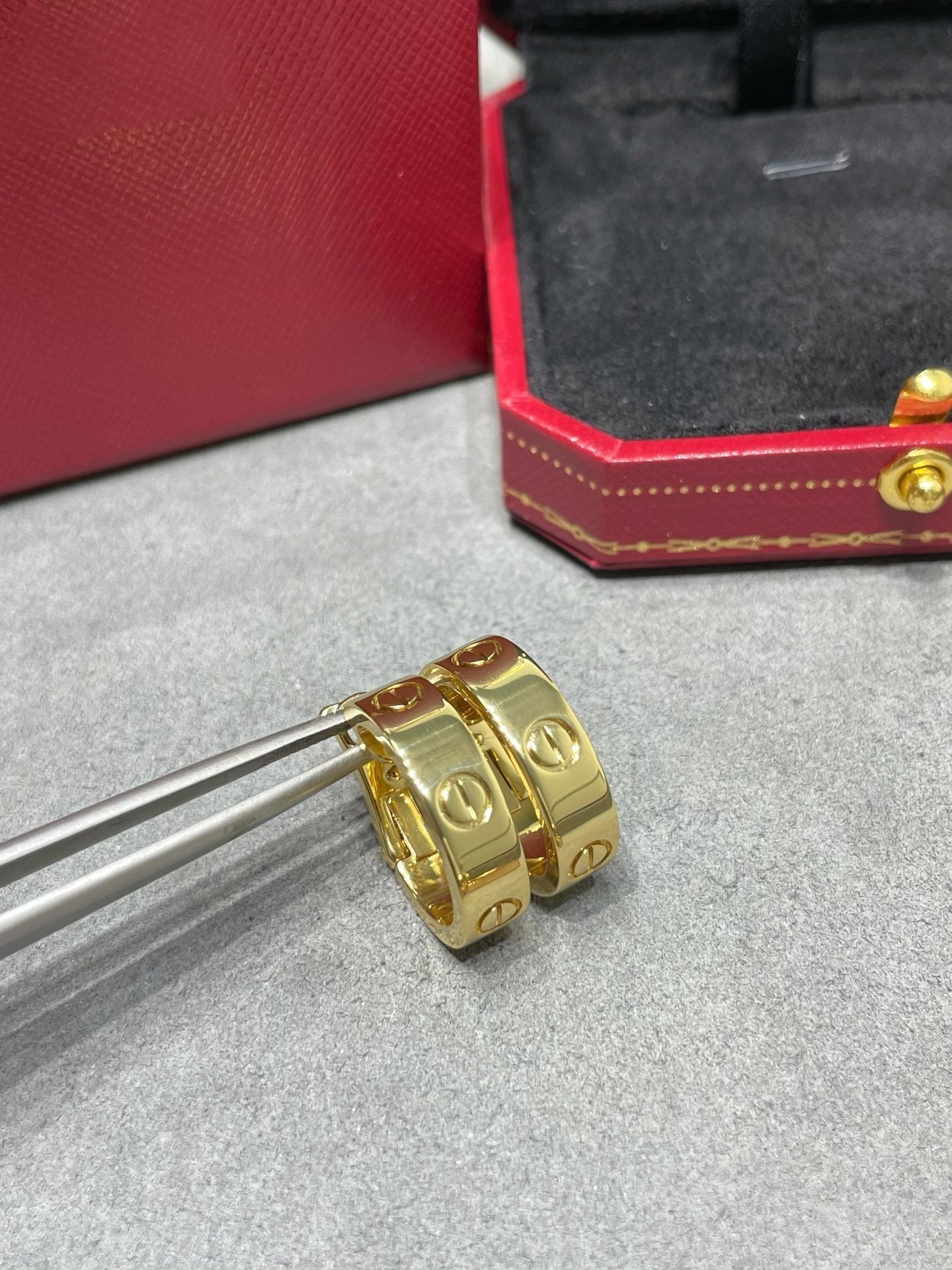 ˇGilded EraˇLOVE 5.5MM EARRINGS