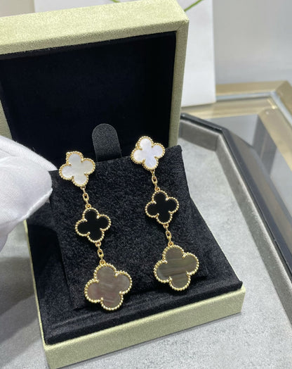 ˇGilded EraˇCLOVER 3 MOTIF MOP ONYX DARK MOP PINK GOLD EARRINGS