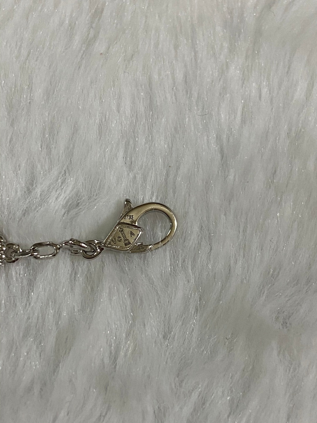 ˇGilded EraˇCLOVER 1 MOTIF PIETERSITE BRACELET