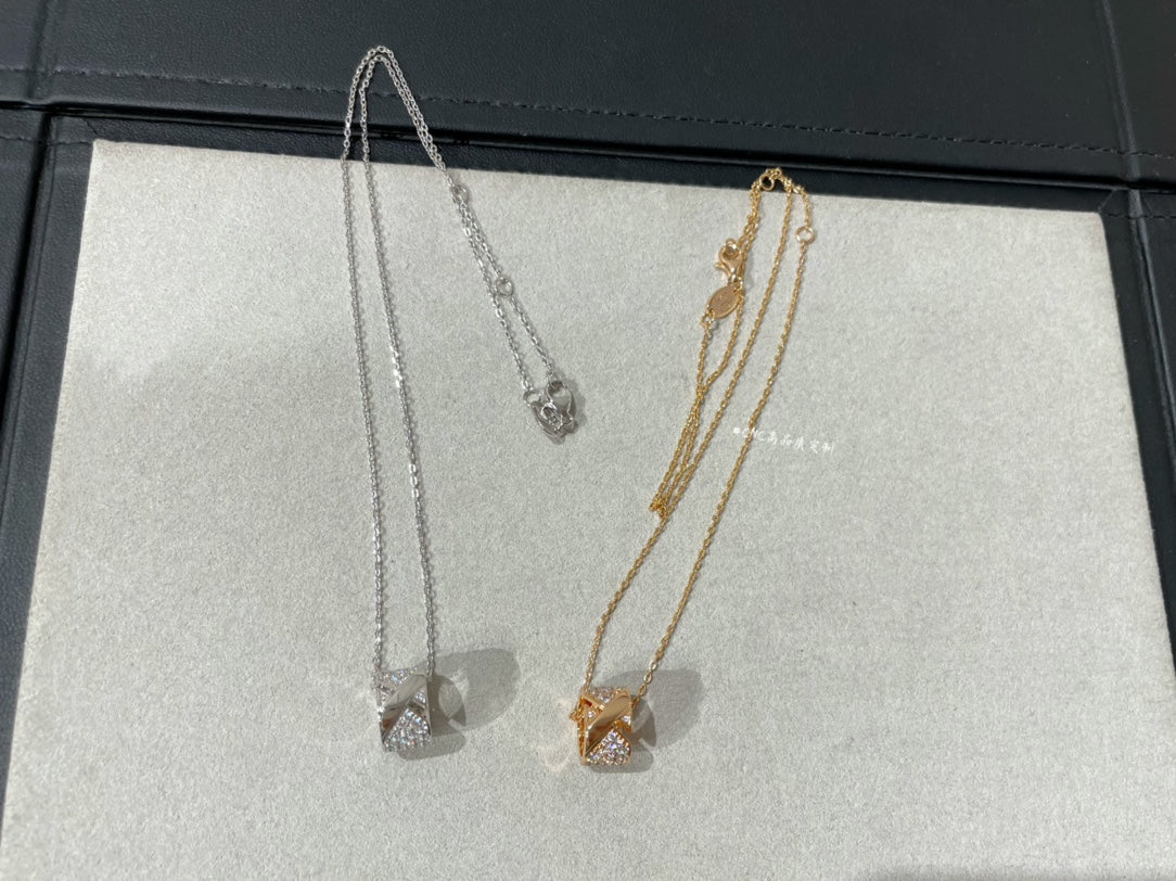 ˇGilded EraˇLIENS EVIDENCE DIAMOND PAVED NECKLACE