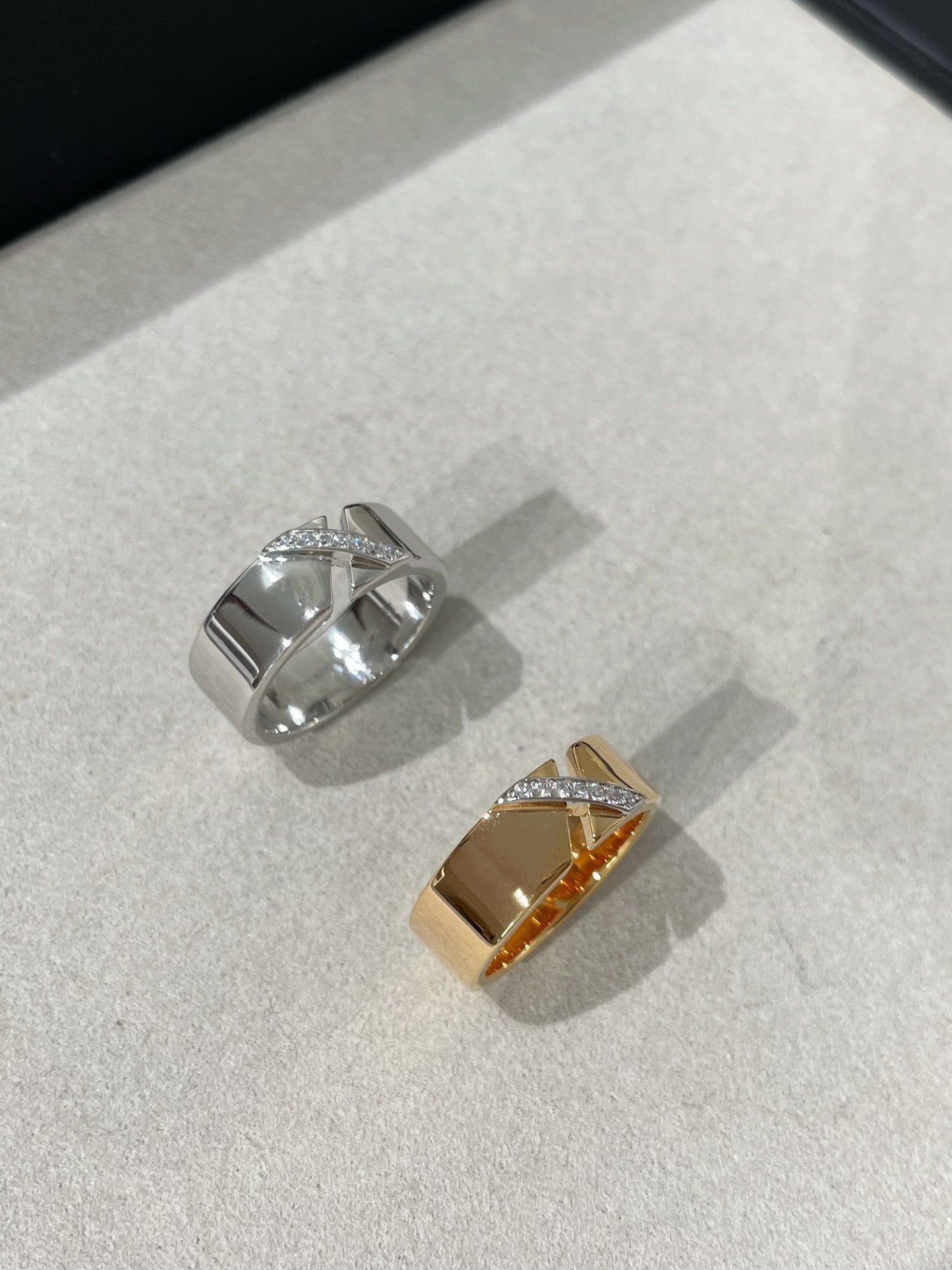 ˇGilded EraˇLIENS EVIDENCE DIAOMOND RING